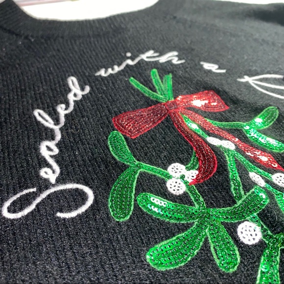 H&M cute Christmas/holiday sweater! - Picture 3 of 5